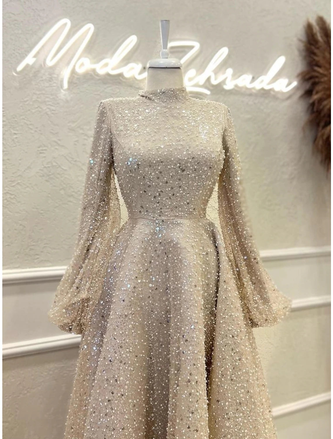A-Linien-Abendkleid, elegantes Kleid, formell, knöchellang, lange Ärmel, hoher Halsausschnitt, mit Pailletten und Glitzerfalten